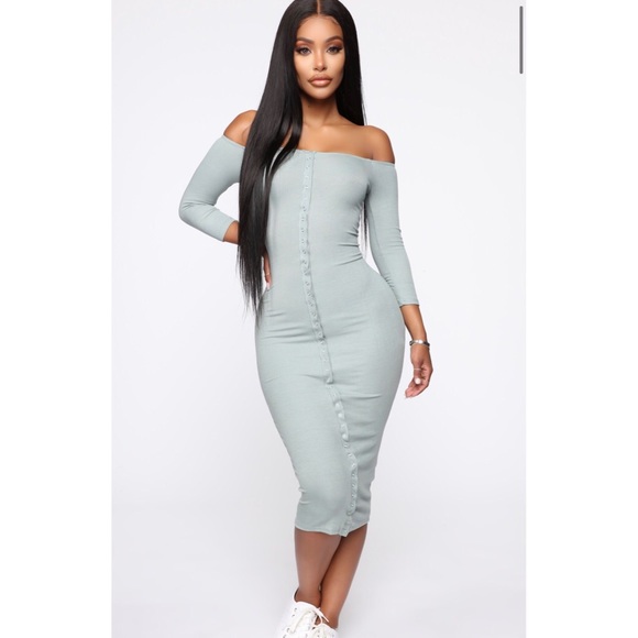 Fashion Nova Dresses & Skirts - Fashion Nova off shoulder Sage Dress